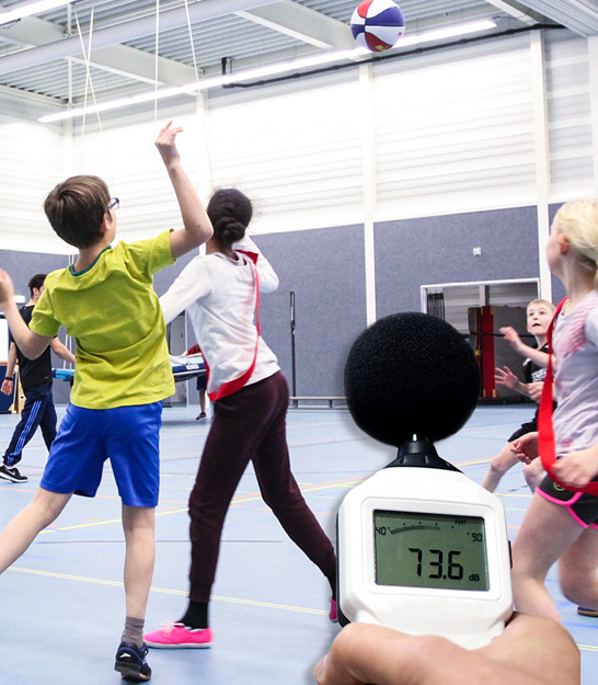 Gezondheidsklachten en gehoorschade door te hard geluid in gymzalen