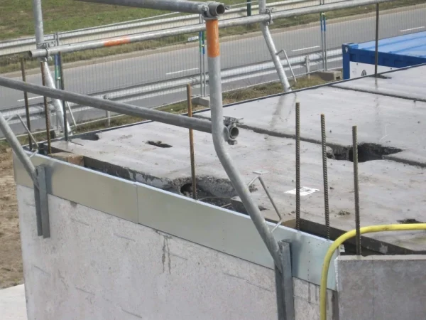 Bouwplaatsfoto van een constructiedetail (4).